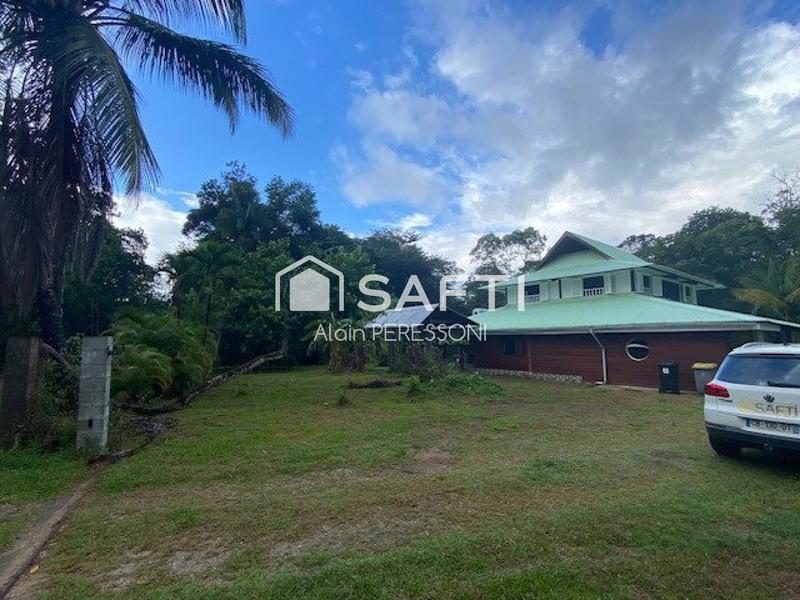 Maison - 180 m² - 6 pièces