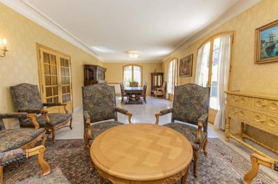 Maison - 200 m² - 6 pièces