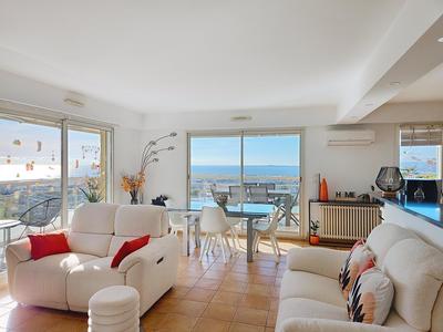 Appartement - 103 m² - 4 pièces