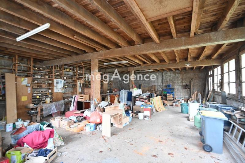 Maison - 190 m² - 2 pièces