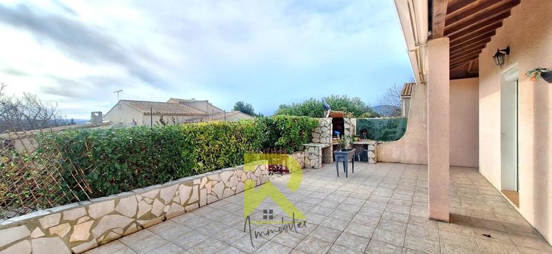 Maison traditionnelle - 95 m² - 4 pièces