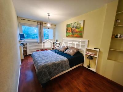 Appartement - 85 m² - 5 pièces