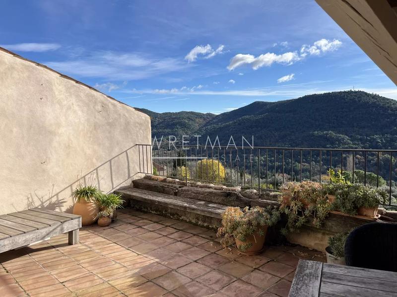 Maison de village - 212 m² - 9 pièces