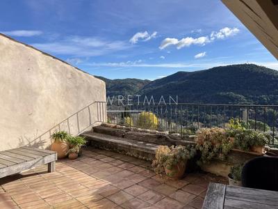 Maison de village - 212 m² - 9 pièces