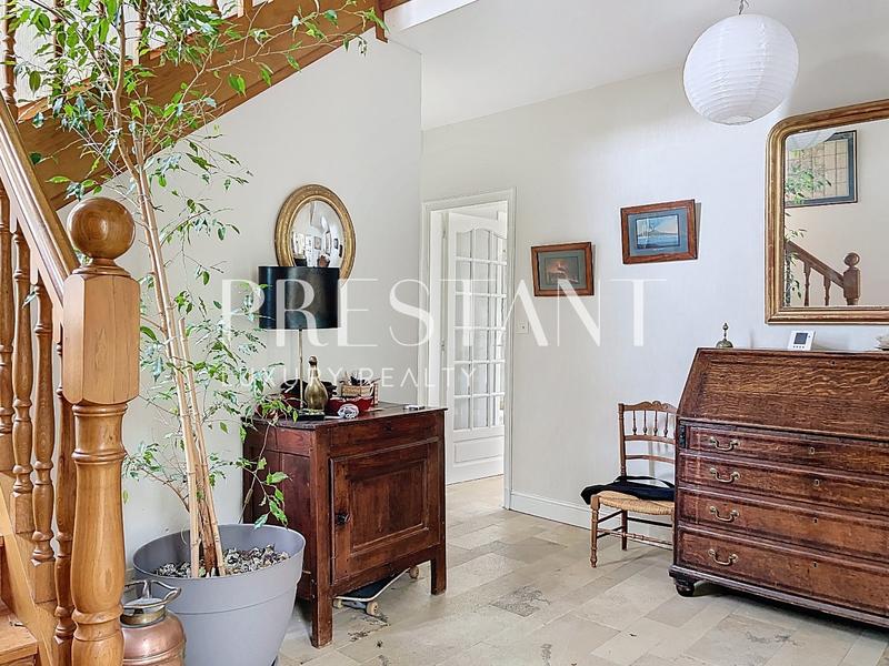 Maison - 157 m² - 7 pièces