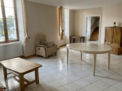 Appartement - 122 m² - 6 pièces