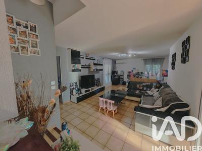 Maison - 97 m² - 5 pièces
