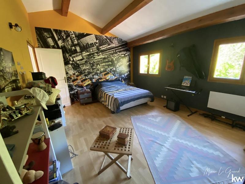 Maison - 146 m² - 6 pièces