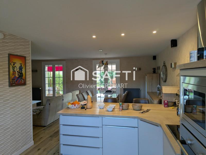 Maison - 90 m² - 5 pièces