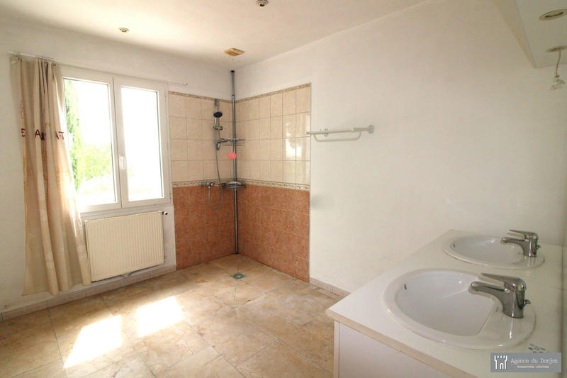 Maison ancienne - 301 m² - 10 pièces