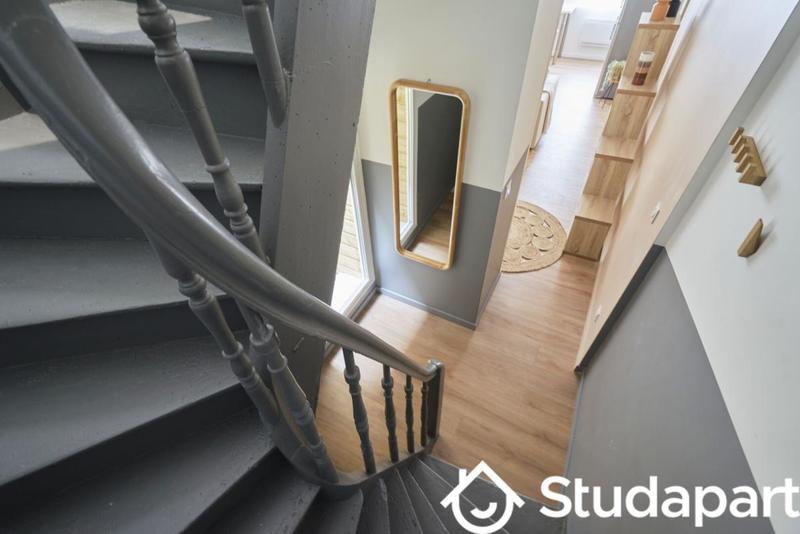 Chambre - 9 m² - 1 pièce