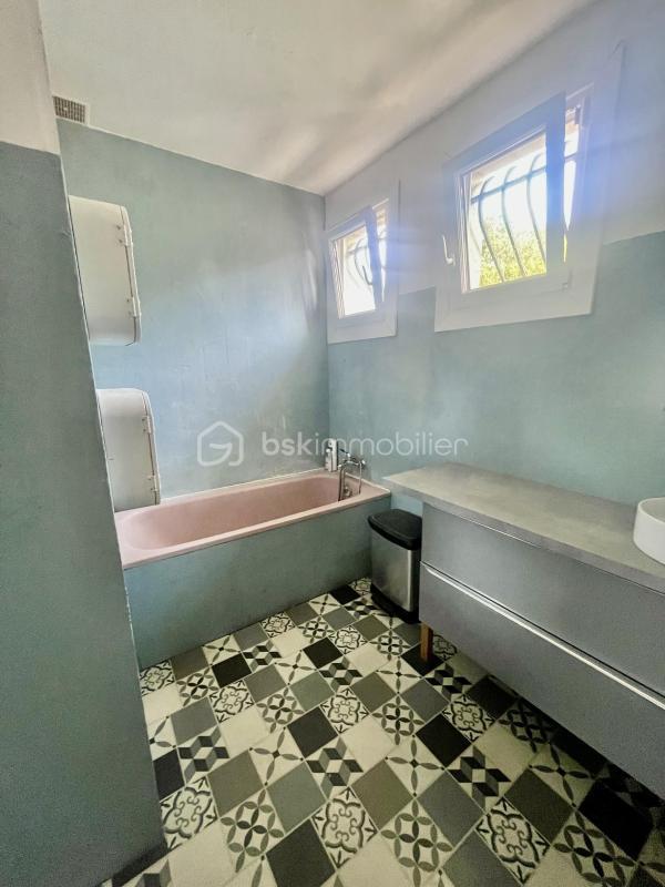 Maison - 159 m² - 7 pièces