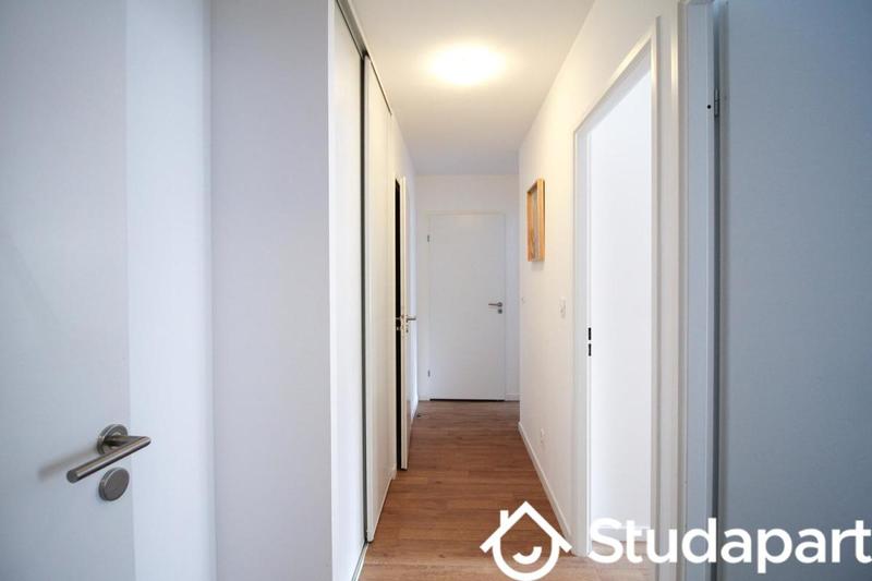 Chambre - 13 m² - 1 pièce