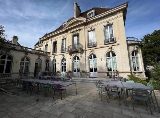 Hôtel particulier - 2 000 m² - 35 pièces