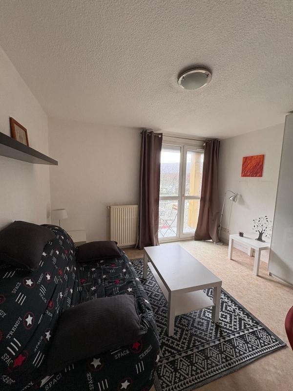 Studio - 18 m² - 1 pièce