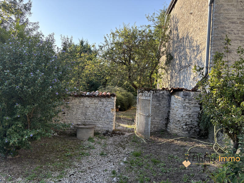 Maison - 218 m² - 10 pièces