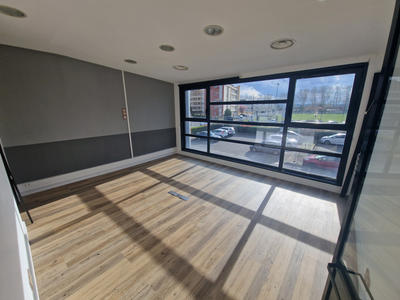 Local commercial - 148 m²