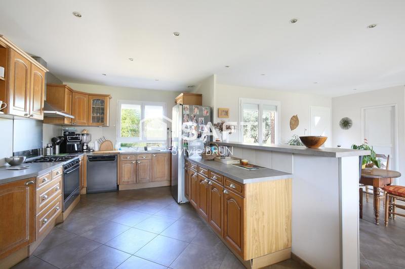 Maison - 121 m² - 4 pièces