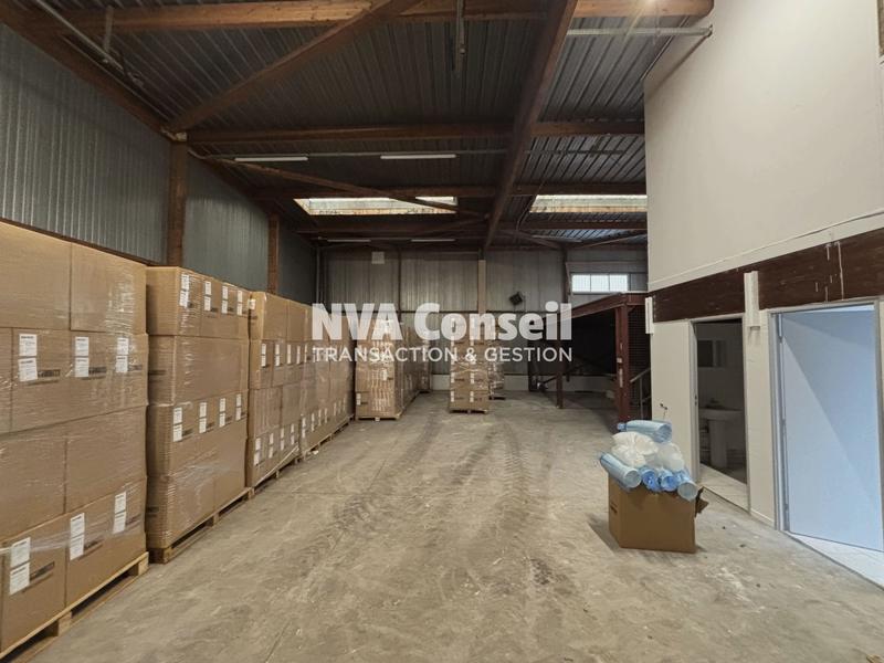 Entrepôt - 280 m²