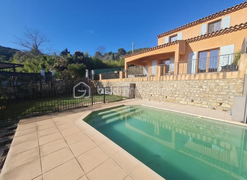 Maison - 114 m² - 5 pièces