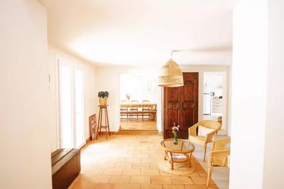 Maison - 240 m² - 7 pièces