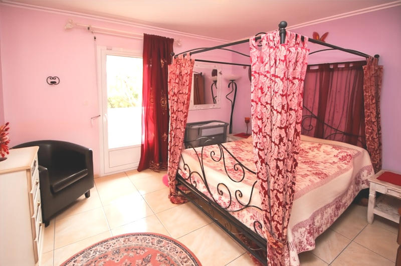 Maison - 180 m² - 6 pièces