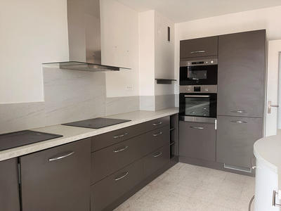 Appartement - 76 m² - 4 pièces