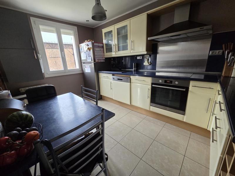 Pavillon - 85 m² - 5 pièces