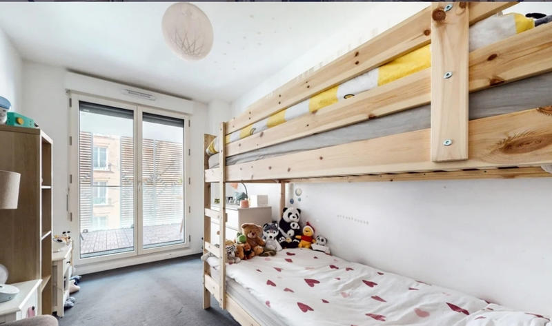 Appartement - 80 m² - 4 pièces