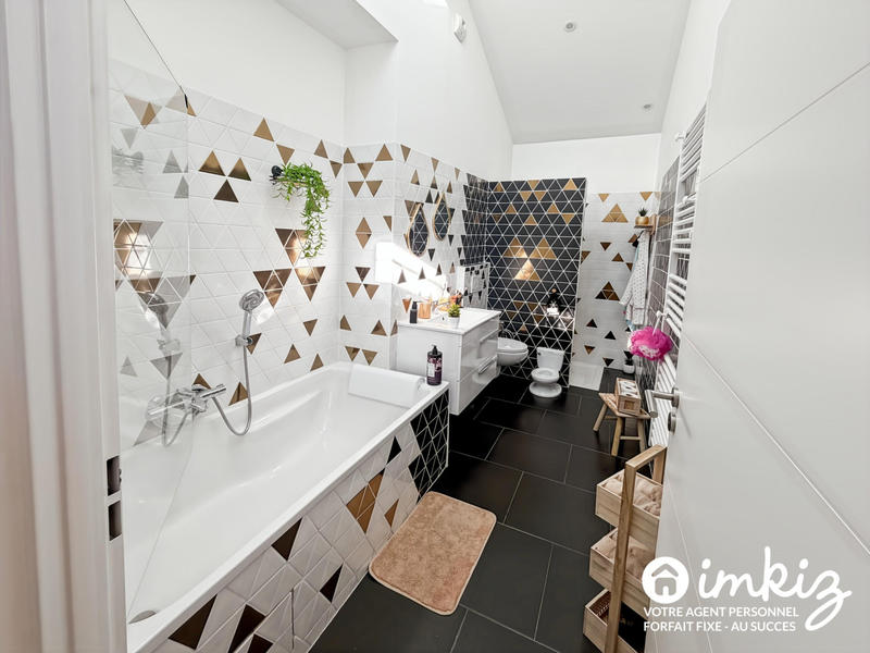 Maison - 106 m² - 6 pièces