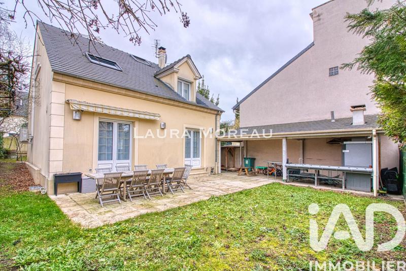 Maison - 163 m² - 8 pièces