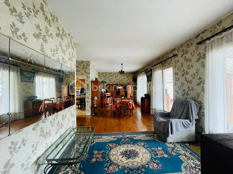 Maison - 184 m² - 6 pièces