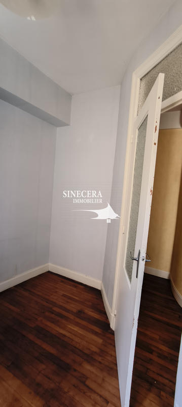 Appartement - 210 m² - 3 pièces