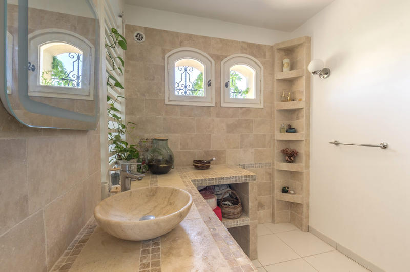 Villa - 220 m² - 6 pièces