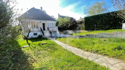 Maison - 92 m² - 6 pièces