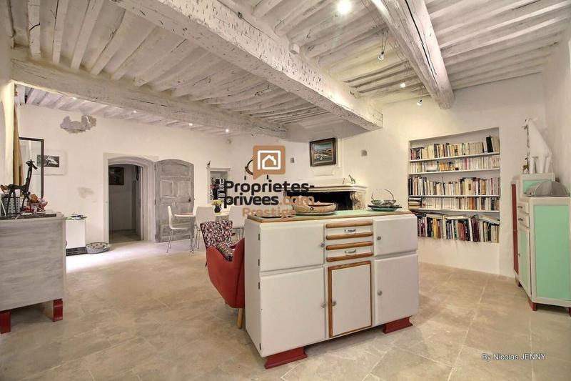 Maison de village - 257 m² - 7 pièces