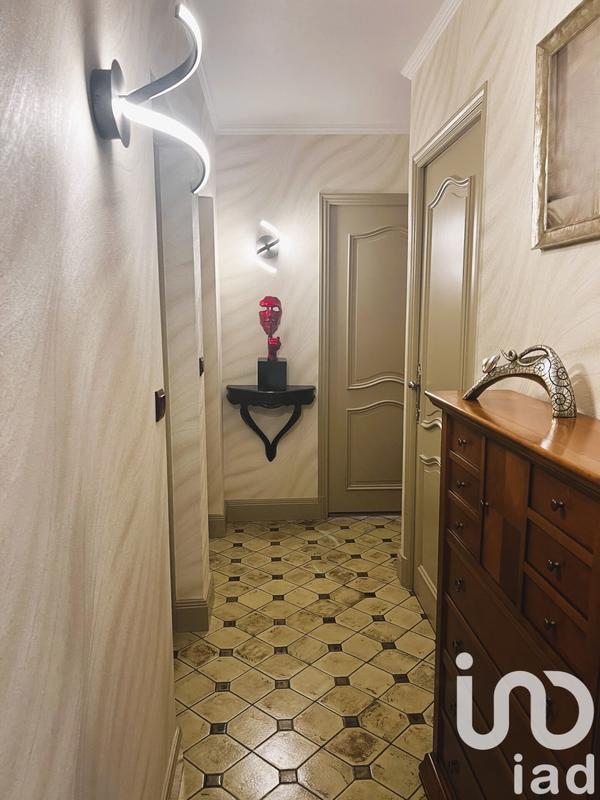 Maison - 204 m² - 10 pièces