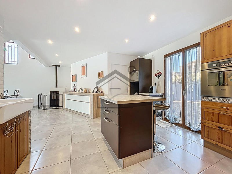 Villa - 161 m² - 7 pièces