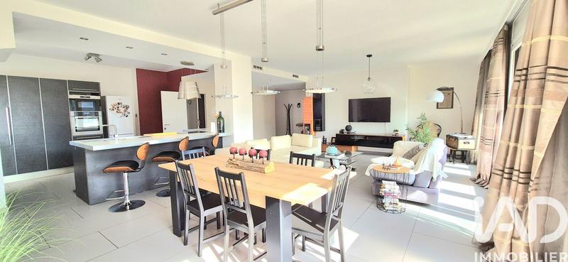 Appartement - 114 m² - 3 pièces