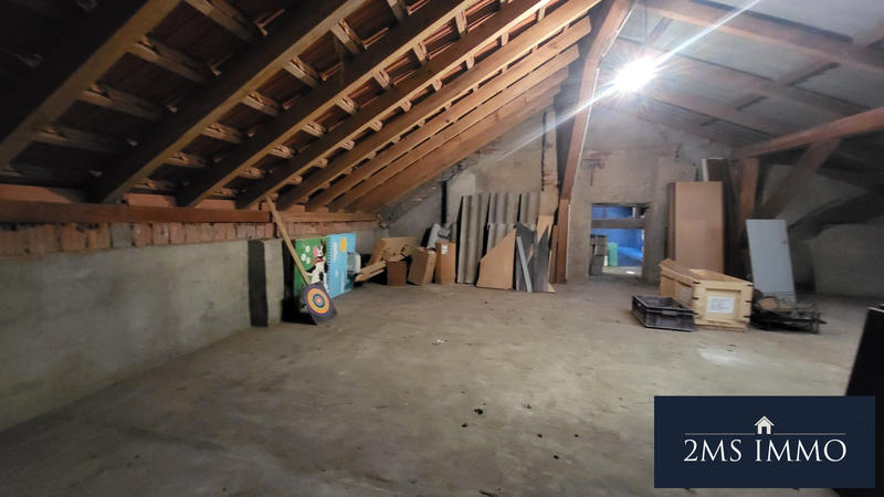 Immeuble - 200 m² - 9 pièces