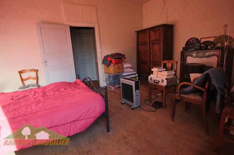 Maison - 261 m² - 14 pièces