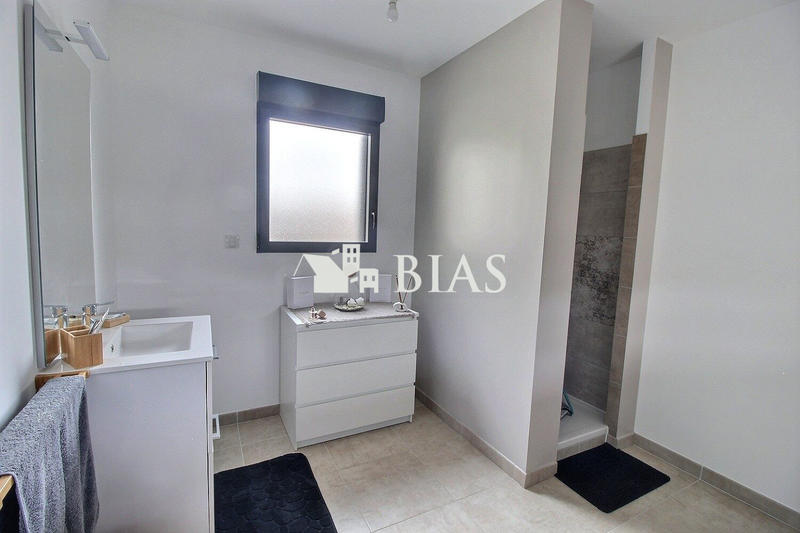 Maison contemporaine - 140 m² - 5 pièces