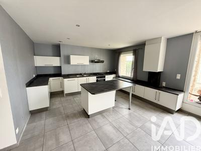 Appartement - 151 m² - 4 pièces