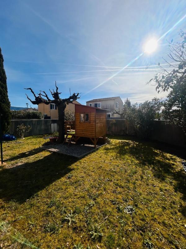 Maison - 92 m² - 5 pièces