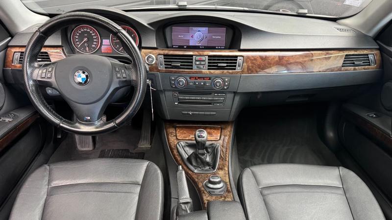 Bmw Série 3 Coupe 330d 231 Luxe + Toit Ouvrant