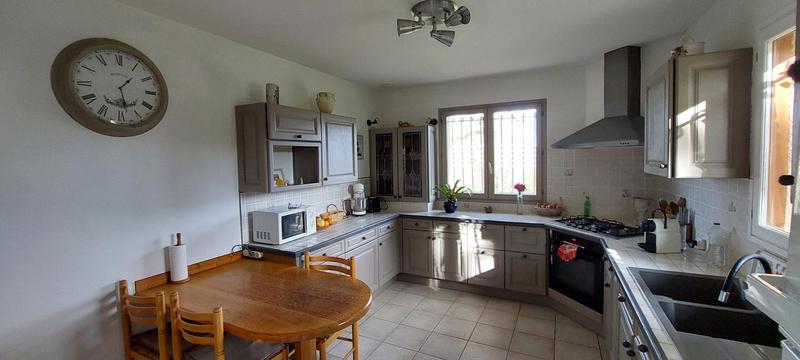 Longère - 345 m² - 8 pièces