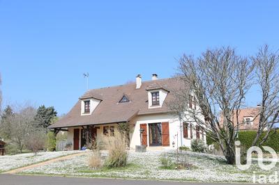 Maison - 250 m² - 4 pièces