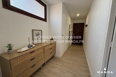 Studio - 30 m² - 1 pièce