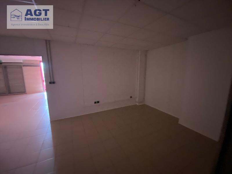 Local commercial - 137 m² - 4 pièces