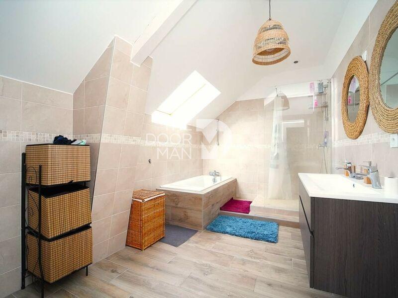 Maison ancienne - 131 m² - 4 pièces